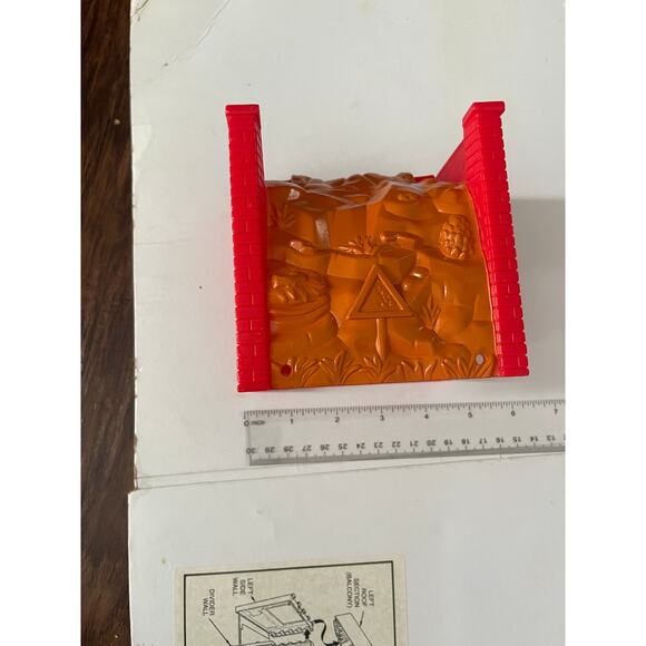 Thomas and Friends Take and Play Tidmouth Tunnel - Picture 2 of 2